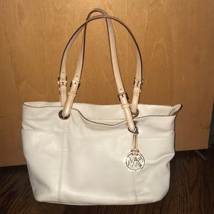 SOLD *** Michael Kors bag, priced to sell!